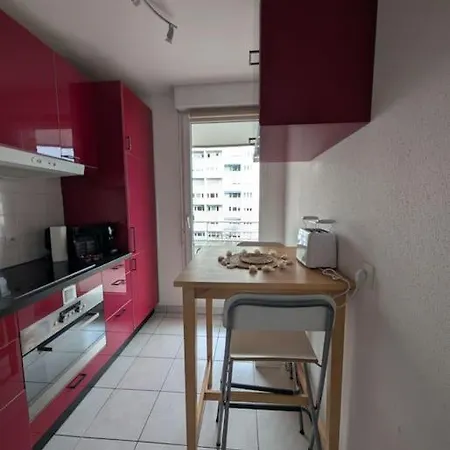 Cosy A L'esplanade Avec Parking דירה
