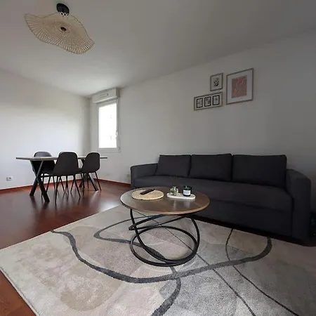 Cosy A L'esplanade Avec Parking דירה